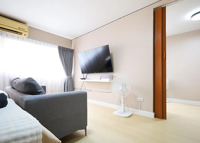 Cozy 2br For 4 Persons, Impact,wi-fi & Washer, Dmk アパート バンコク都