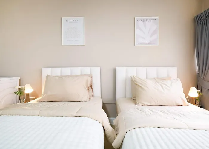 公寓 T9 Impact Arena 6-Min Walk 3 Beds 4 Guests 曼谷