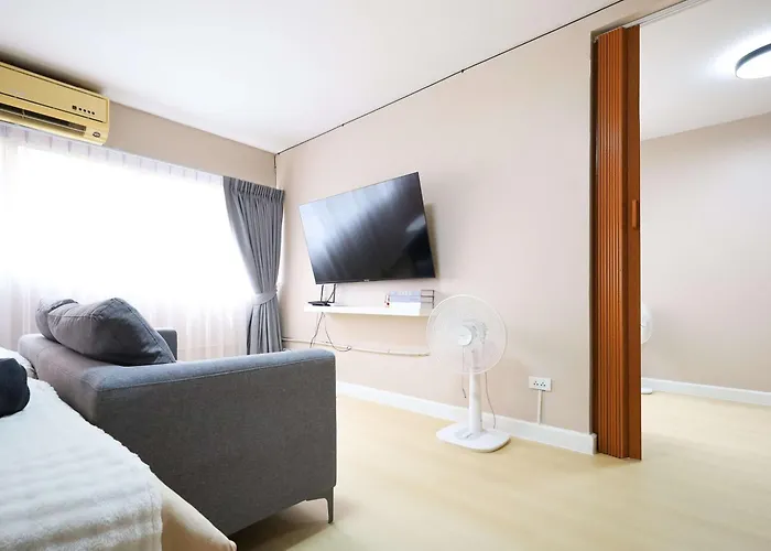 T9 Impact Arena 6-Min Walk 3 Beds 4 Guests